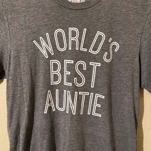 🧡 “Worlds best auntie” Tee - Picture 2 of 2